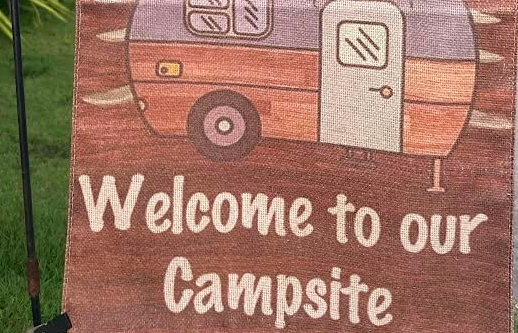 オスメニアピークすぐ『キャンピンググラウンズ・マンタロンゴン（Campgrounds at Mantalongon）』