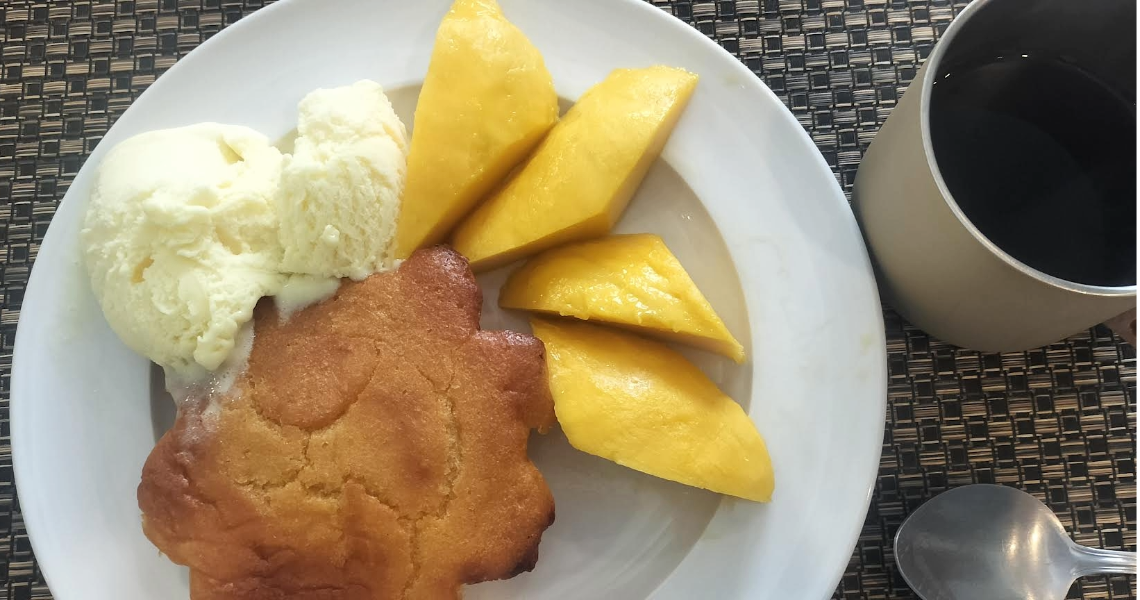 うまいっ！アルガオ（Argao）名物『トルタ』