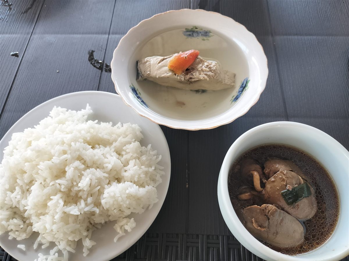 The Karenderia — Cebu's Local Kitchen